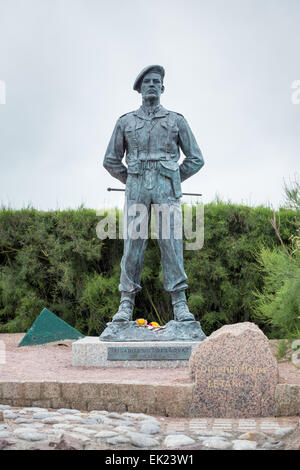 Statue von Brigadegeneral Lord Lovat, Ouistreham, Sword Beach, Website der Normandie, Frankreich, Europa Stockfoto