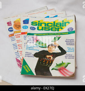 Ein Haufen von Sinclair User magazine cover Ausgabe 11. Stockfoto