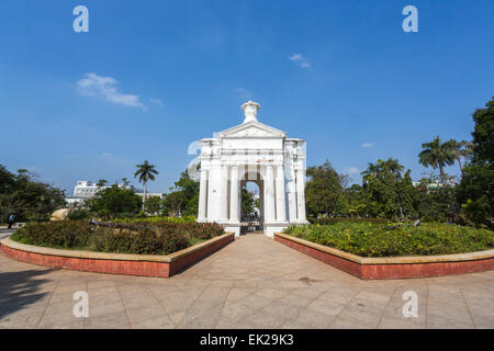 Park-Denkmal (Aayi Mandapam) Regierung Park (Bharati Park), Pondicherry, oder Puducherry, Tamil Nadu, Südindien Stockfoto