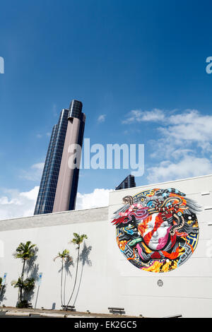 Honolulu, Hawaii, USA. 5. Oktober 2014. Das Wandbild und niedrig stehenden Gebäude wurden entfernt, der Weg für ein neues Gebäude. Stockfoto