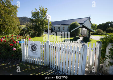 Niagara Falls Cafe, Curio Bay, Catlins, Südinsel, Neuseeland. Stockfoto