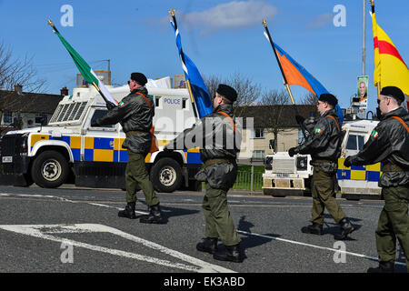 Londonderry, Nordirland. 6. April 2015. Das PSNI Monitor 32 County Souveränität Bewegung Gedenken an den irischen Osteraufstand 1916. Bildnachweis: George Sweeney/Alamy Live-Nachrichten Stockfoto