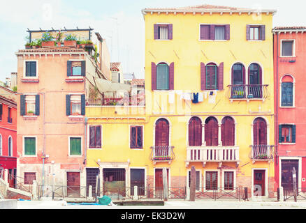 Alte bunte Häuser in Venedig, Italien. Stockfoto