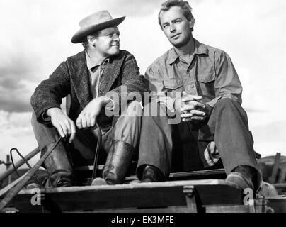 Van Heflin, Alan Ladd, am Set des Films "Shane", 1953 Stockfoto