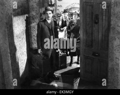 Robert Newton, Amy Veness, Celia Johnson, am Set des Films "Katzenrasse glücklich", 1944 Stockfoto