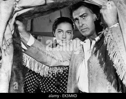 Cyd Charisse, Stewart Granger, am Set des Films "Der wilde Norden" (aka The großer Norden), 1952 Stockfoto