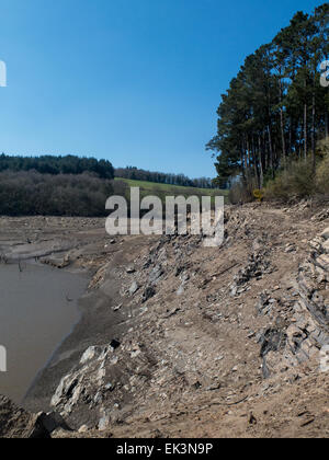 Lac Guerledan geleert für Wartungsarbeiten an der Staumauer Stockfoto