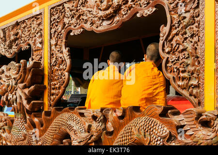 Die religiösen Rituale der chinesischen Beerdigung in Kambodscha, Asien. Stockfoto