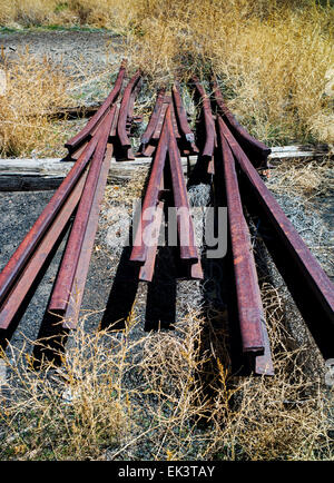 Das Land über den Arkansas River von der Innenstadt von Salida, Colorado, ist freie & unfruchtbar, im Besitz der Union Pacific Railroad. Stockfoto