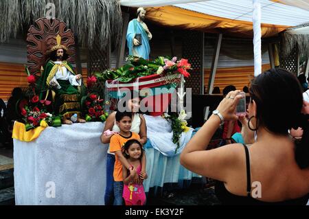 Festival auf dem Tag von San Pedro und El Señor del Mar (Lord des Meeres) in PUERTO PIZARRO. Abteilung von Tumbes. Peru Stockfoto