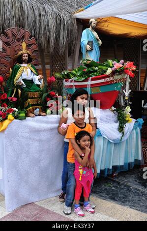 Festival auf dem Tag von San Pedro und El Señor del Mar (Lord des Meeres) in PUERTO PIZARRO. Abteilung von Tumbes. Peru Stockfoto