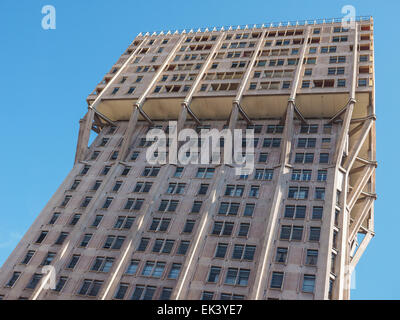 Mailand, Italien - 28. März 2015: Der Torre Velasca BBPR 1955 entworfene ist ein Meisterwerk der italienischen neue Brutalismus Stockfoto