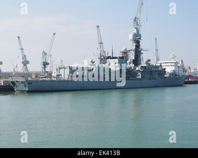 Duke-Klasse Fregatte HMS St Albans F83 gewartet in HM Marinewerft Portsmouth Stockfoto