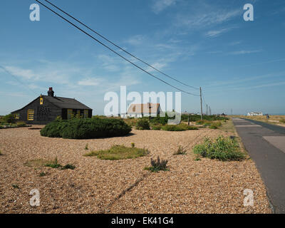 Derek Jarman's Garden in Prospect Cottage, dem ehemaligen Haus und Garten des verstorbenen Künstlers und Filmregisseurs Derek Jarman, in Dungeness, Kent, England Stockfoto