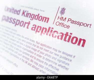 Detail einer UK oder eines britischen Passes Antragsformular mit flachen DoF Stockfoto