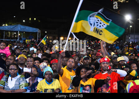 der Anc statt seiner Feier, Party, seine Virtory als der siegreiche Pary bei der Bundestagswahl 2014 feiern, das stattgefunden hat. die Veranstaltung fand in Johannesburg Cbd. in Attendeance wurden alle Unterstützer der Partei Stockfoto