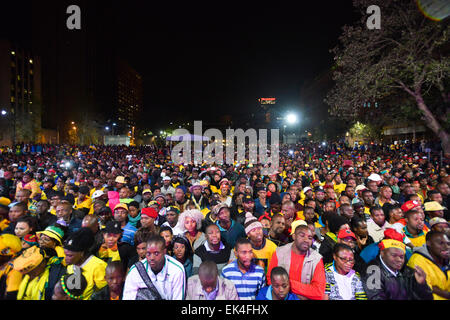 der Anc statt seiner Feier, Party, seine Virtory als der siegreiche Pary bei der Bundestagswahl 2014 feiern, das stattgefunden hat. die Veranstaltung fand in Johannesburg Cbd. in Attendeance wurden alle Unterstützer der Partei Stockfoto