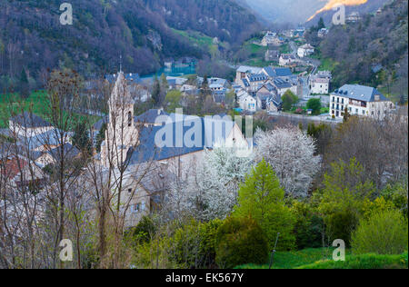 Gédre. Tal von gab de Gavarnie. Departement Hautes-Pyrénées, Midi-Pyrenäen, Frankreich, Europa. Stockfoto