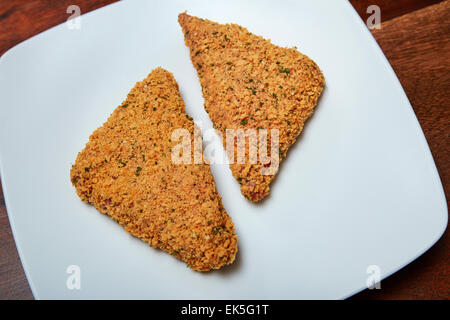 Essen - rollt italienische Paniertes Fleisch fertig gekocht werden Stockfoto