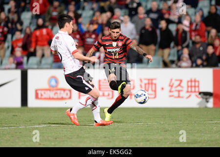 Sydney, Australien. 7. April 2015. AFC Championsleague. Western Sydney Wanderers vs. FC Seoul. Wanderers weiterleiten Kerem Bulut Shootings für Ziel. Das Spiel endete mit einem 1: 1-Unentschieden. Bildnachweis: Aktion Plus Sport/Alamy Live-Nachrichten Stockfoto