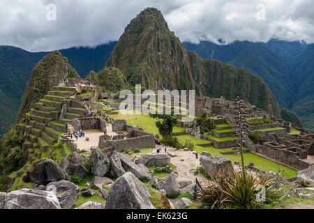 Die Inka-Zitadelle von Machu Picchu in Peru, Südamerika. Stockfoto