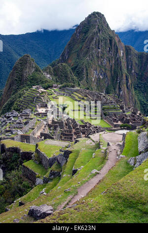 Die Inka-Zitadelle von Machu Picchu in Peru, Südamerika. Stockfoto