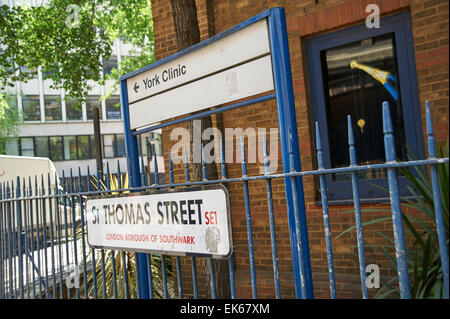 St. Thomas Hospital Straßenschild Stockfoto