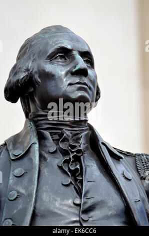 London, England, Vereinigtes Königreich. Statue von George Washington (1732-99) auf dem Trafalgar Square. (Kopie des Marmor-Statue in Richmond, Virginia) Stockfoto