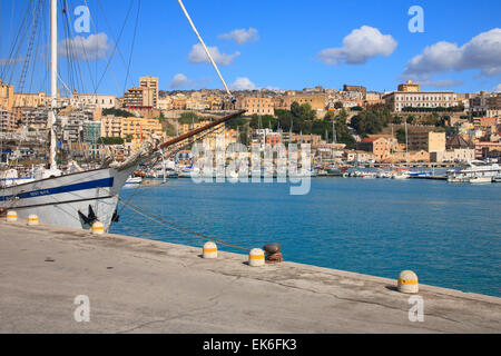 Der Hafen Sciacca im südlichen Sizilien, einen Fischereihafen und berühmt für seine Keramikproduktion Stockfoto