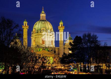 Wien Weihnachtsmarkt Karlsplatz - Vienna Weihnachtsmarkt Charles Square 03 Stockfoto