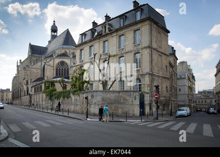 Die Rückseite des Église Saint-Étienne-du-Mont Kirche befindet sich auf der Montagne Sainte-Geneviève im 5. Arrondissement in Paris Stockfoto