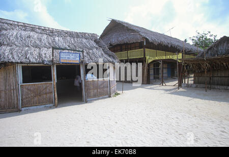 Dorfladen und Hotel San Blas, San Blas Inseln, Panama. Stockfoto