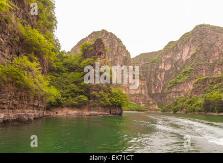 Peking, CHINA-Mai 24,2013: Schöne natürliche Szene in lange Qing-Schlucht Stockfoto