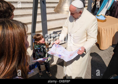 Vatikan-Stadt. 8. April 2015. Vatikan Papst Francis General Audience in den Petersplatz 8. April 2015 Credit: wirklich Easy Star/Alamy Live News Stockfoto