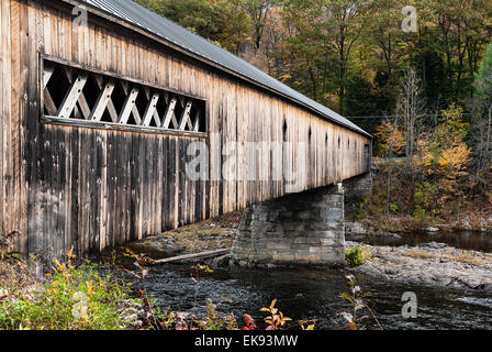 Gedeckte Brücke, Dummerston, Vermont, USA Stockfoto