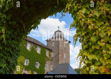 Burg Schnellenberg Schloß, Hansestadt Attendorn, Sauerland Region, North Rhine-Westphalia, Deutschland, Europa Stockfoto