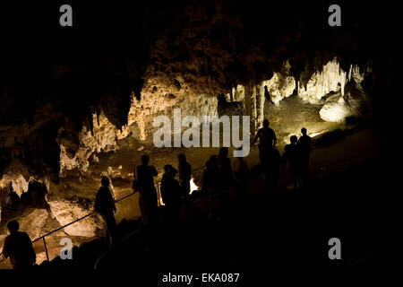 Ranger-geführte Tour in Carlsbad Caverns, New Mexico, USA Stockfoto
