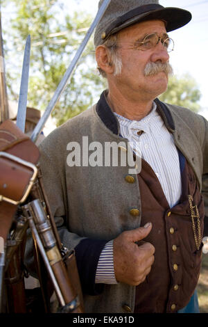 Eine kostümierte Dolmetscher bei Fort Stanton Live! Feier, in der Nähe von Lincoln, NM, USA Stockfoto