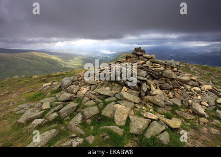 Landschaft auf den Gipfel Grat von Heron Hecht, Fairfield Hufeisen Fells, Lake District National Park, Grafschaft Cumbria, England, UK Stockfoto