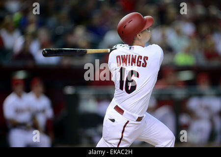 6. April 2015; Phoenix, AZ, USA; Arizona-Diamantmarkierungen Shortstop Chris Owings (16) Fledermäuse gegen die San Francisco Giants im MLB-Spiel im Chase Field in Phoenix, AZ. Joe Camporeale/Cal Sport Media Stockfoto