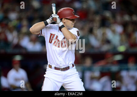 6. April 2015; Phoenix, AZ, USA; Arizona-Diamantmarkierungen Shortstop Chris Owings (16) Fledermäuse gegen die San Francisco Giants im MLB-Spiel im Chase Field in Phoenix, AZ. Joe Camporeale/Cal Sport Media Stockfoto