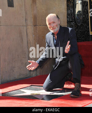 LOS ANGELES, CA - 13. März 2015: Schauspieler Ed Harris auf dem Hollywood Boulevard, wo er mit dem 2,546th Stern auf dem Hollywood Walk of Fame geehrt wurde. Stockfoto