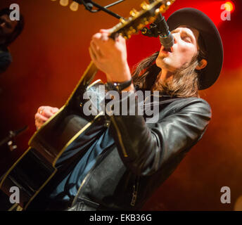 London, UK. 8. April 2015. James Bay Gig im O2 Shepherds Bush Empire 8. April 2015 Credit: Catherine Brown/Alamy Live News Stockfoto