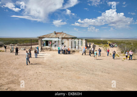 Am ersten Samstag ist der TrinityTest-Website, wo die erste Atombombe am 16. Juli 1945, explodierte war für die Öffentlichkeit zugänglich. Stockfoto