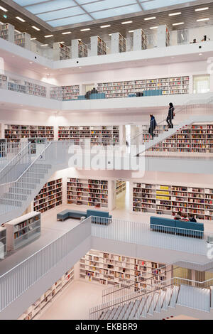 Innenansicht, neue Stadtbücherei, Mailaender Platzes, Architekt Prof. Eun Young Yi, Stuttgart, Baden-Württemberg, Germay Stockfoto