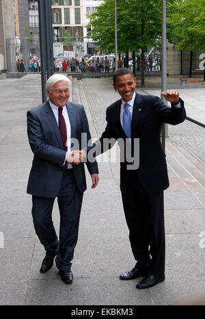 24. Juli 2008 - BERLIN: Frank-Walter Steinmeier, Barack Obama - Tagung des demokratischen Cadidate für Vorsitz und der deutschen Stockfoto