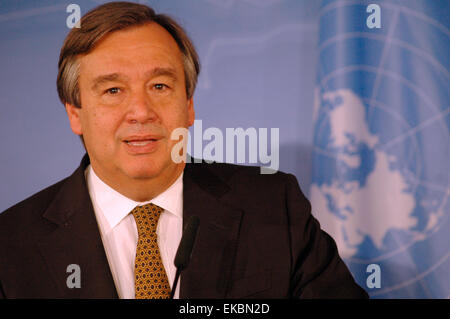 17. Mai 2006 - BERLIN: António Guterres (Hochkommissar der Vereinten Nationen) auf einer Pressekonferenz im Auswärtigen Amt Stockfoto