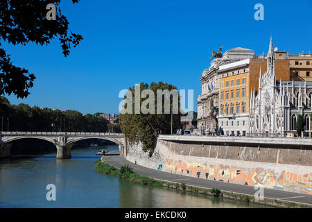 Italien Rom Palazzo di Giustizia Gerichtsgebäude Ponte Umberto I Stockfoto