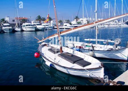 Llaut traditionellen Latein-Segelboot in Formentera Stockfoto