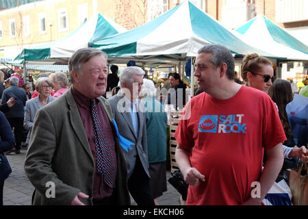 Kenneth Clarke werbend in Loughborough während der BRITISCHEN allgemeinen Wahl 2015 Stockfoto